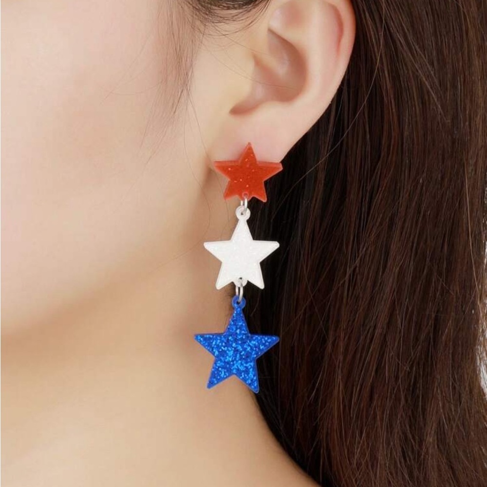 🇺🇸 USA Star Dangle Earrings - Red, White, and Blue